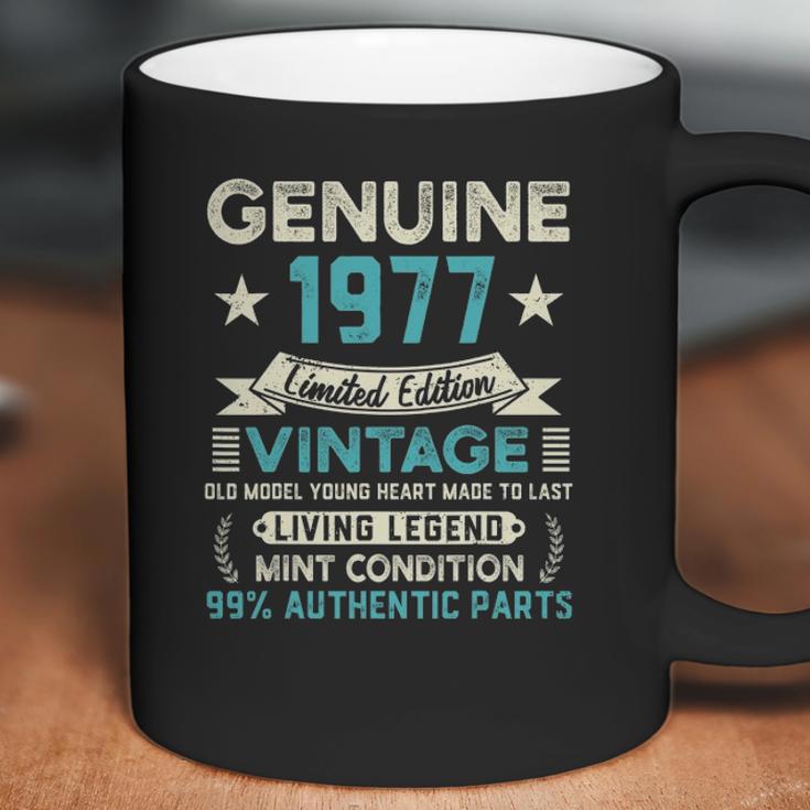 Vintage 1977 44Th Birthday Gift 44 Years Old Men Women Coffee Mug