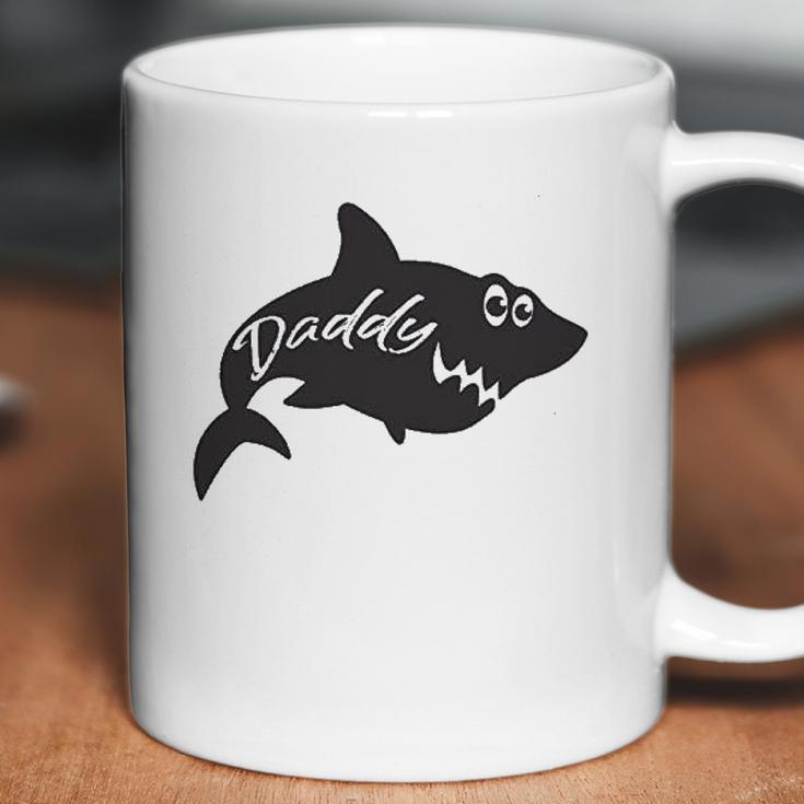 Daddy Shark Cute Funny Family Ocean Beach Summer Vacation Coffee Mug