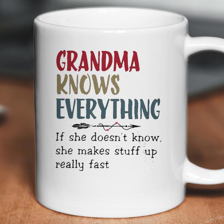 Grandma Knows Everything Womens Funny Grandma Coffee Mug