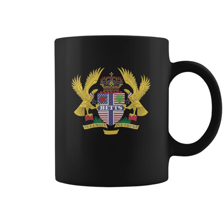 Betts Family Crest For American People - Betts Family T-Shirt Hoodie Sweatshirt Coffee Mug