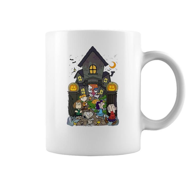 Peanuts - At Halloween Night Coffee Mug