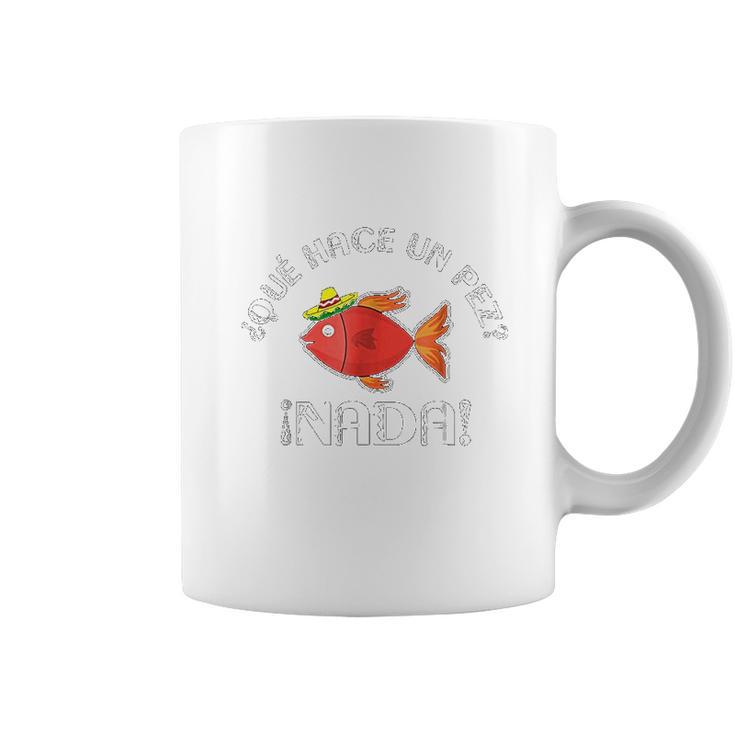 Que Hace Un Pez Funny Gift For Spanish Teachers Coffee Mug