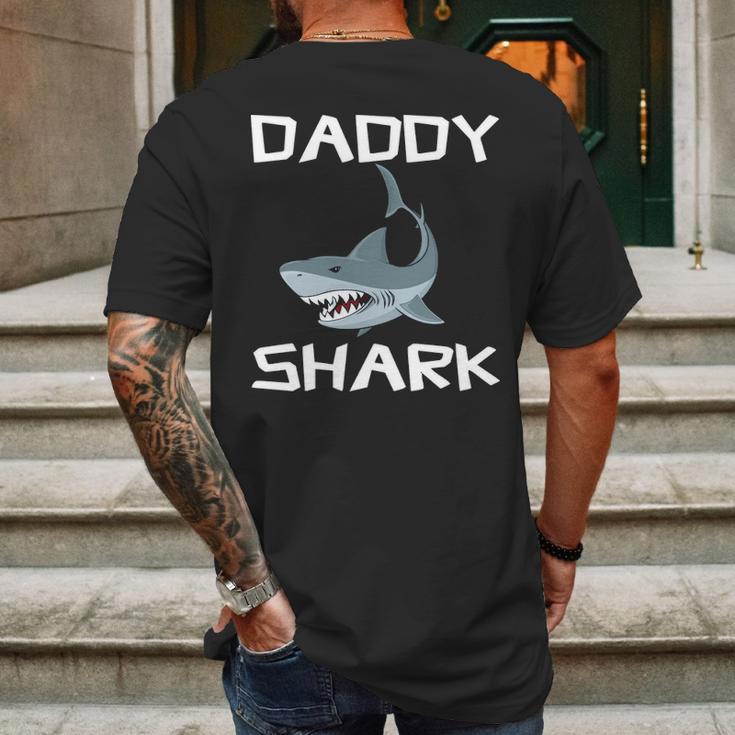 Daddy Gift Daddy Shark Mens Back Print T-shirt Gifts for Men