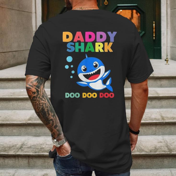 Daddy Shark Cute Fathers Gift Dad Birthday Gifts Mens Back Print T-shirt Gifts for Men