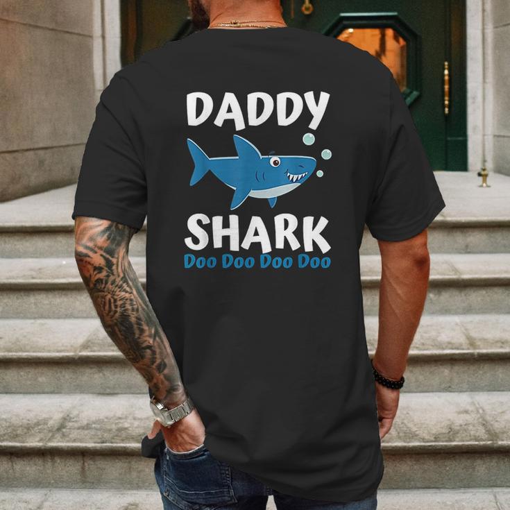 Daddy Shark Doo Doo Matching Family Shark Set Mens Back Print T-shirt Gifts for Men