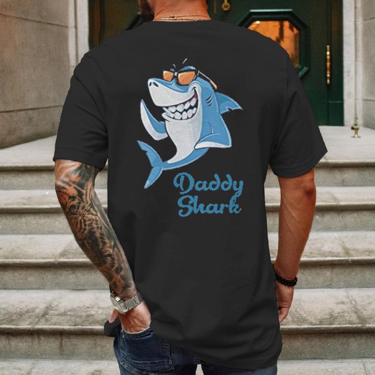 Daddy Shark Gift Fathers Day Mens Back Print T-shirt Gifts for Men