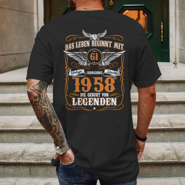 Das Leben Beginnt Mit 61 Jahrgang 1958 Die Geburt Von Legenden Mens Back Print T-shirt Gifts for Men