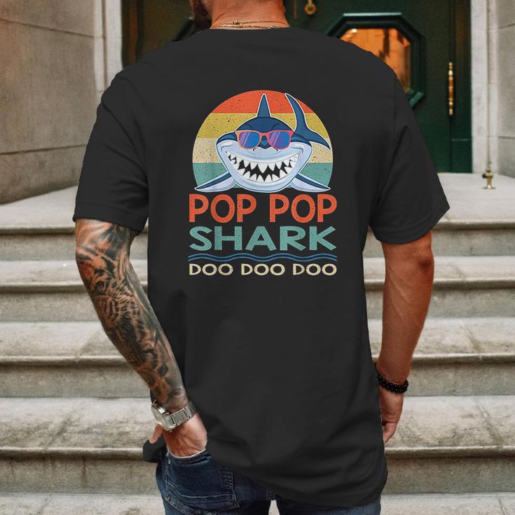 Pop Pop Shark Doo Doo Doo Vintage Matching Family Mens Back Print T-shirt Gifts for Men