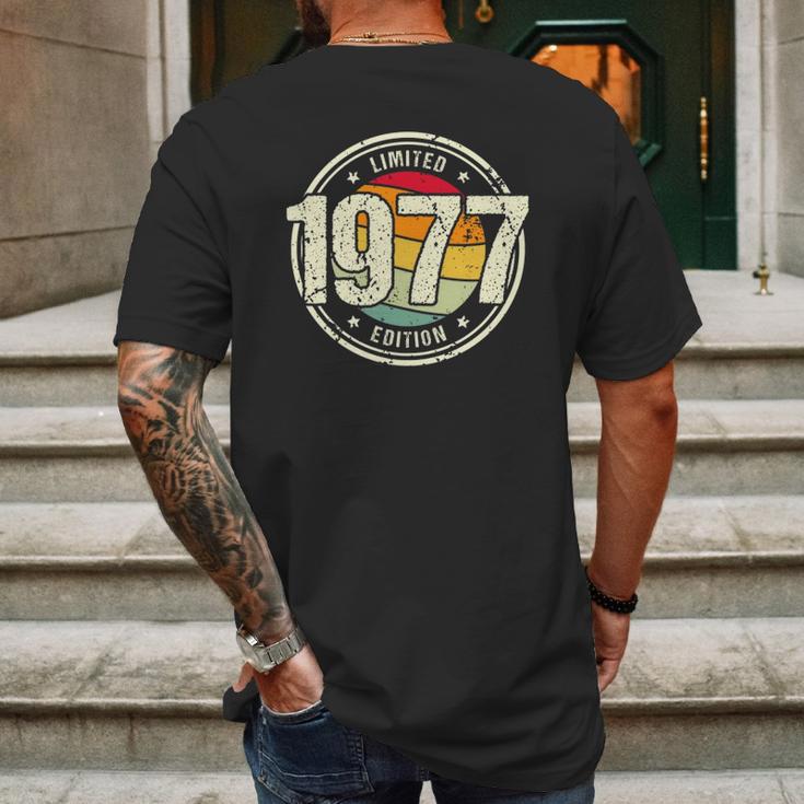 Retro 45 Years Old Vintage 1977 Limited Edition 45Th Birthday Mens Back Print T-shirt Gifts for Men