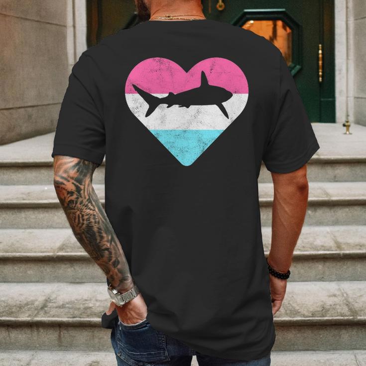 Retro Vintage Mako Shark Heart Gift Mens Back Print T-shirt Gifts for Men