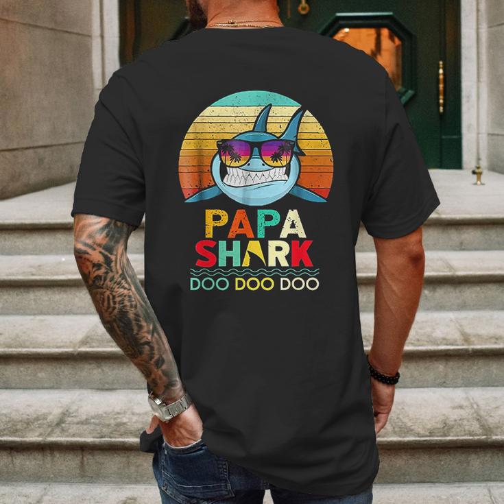 Retro Vintage Papa Shark Doo Doo Doo Mens Back Print T-shirt Gifts for Men