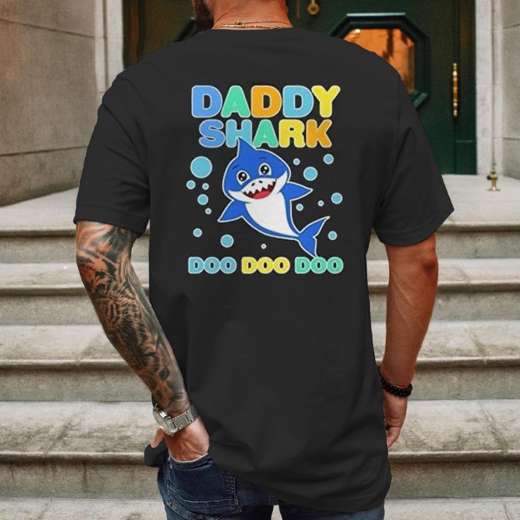 Scary Daddy Shark Doo Doo Doo Dad Birthday Gifts Mens Back Print T-shirt Gifts for Men