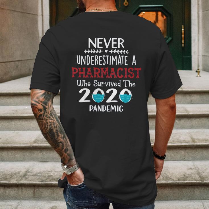 Never Underestimate Who Survived The Pandemic Pharmacist Mens Back Print T-shirt Gifts for Men