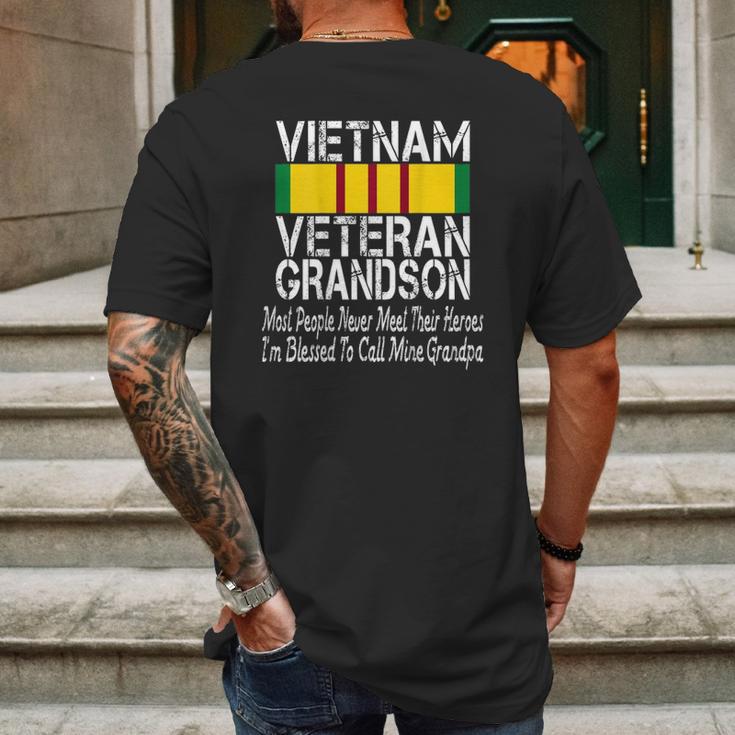 Vintage Proud Vietnam Veteran Grandson Mens Back Print T-shirt Gifts for Men