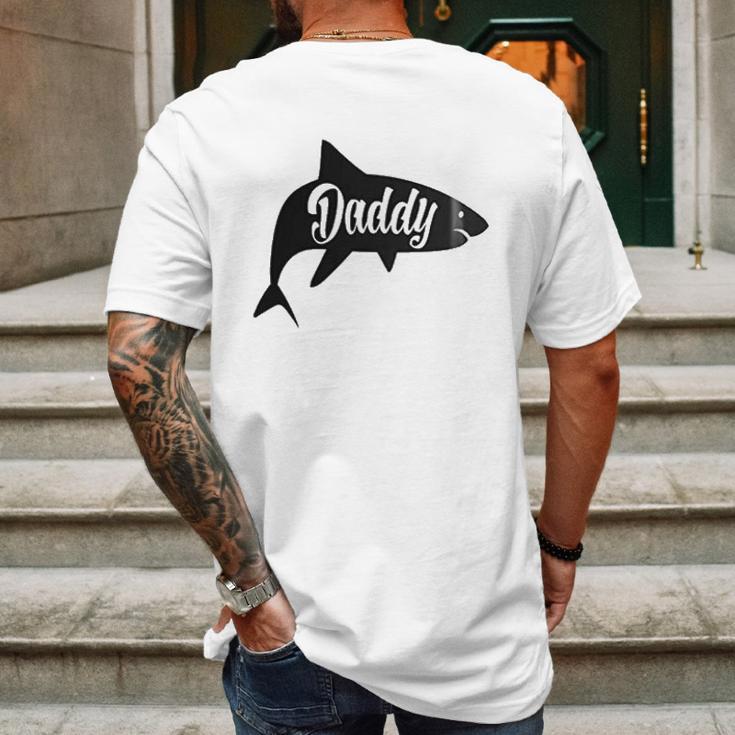 Daddy Shark In Black Dad Birthday Gifts Mens Back Print T-shirt Gifts for Men