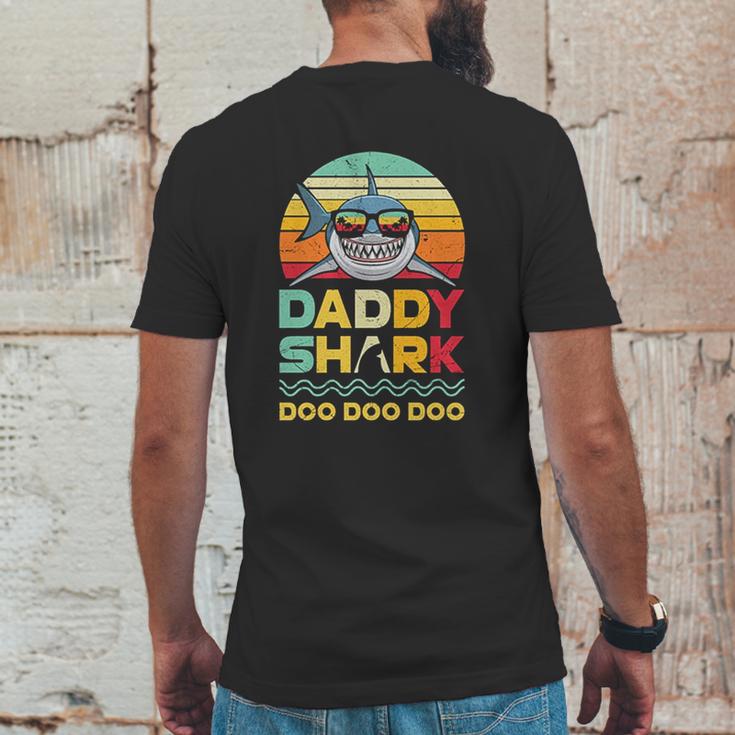 Retro Vintage Daddy Shark Doo Doo Mens Back Print T-shirt Funny Gifts