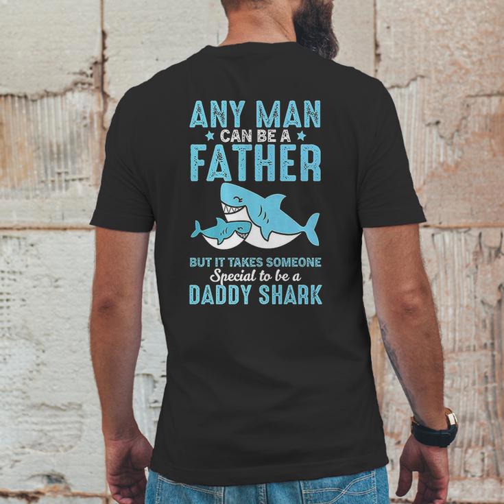 Special To Be A Daddy Shark Gift For Dad Papa Mens Back Print T-shirt Funny Gifts