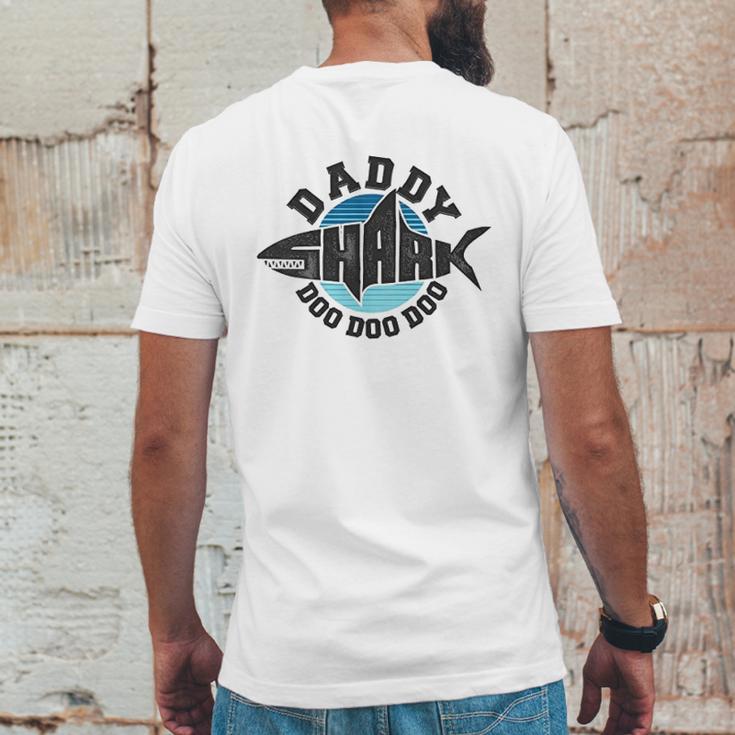 Daddy Shark Graphic Dad Birthday Gifts Mens Back Print T-shirt Funny Gifts