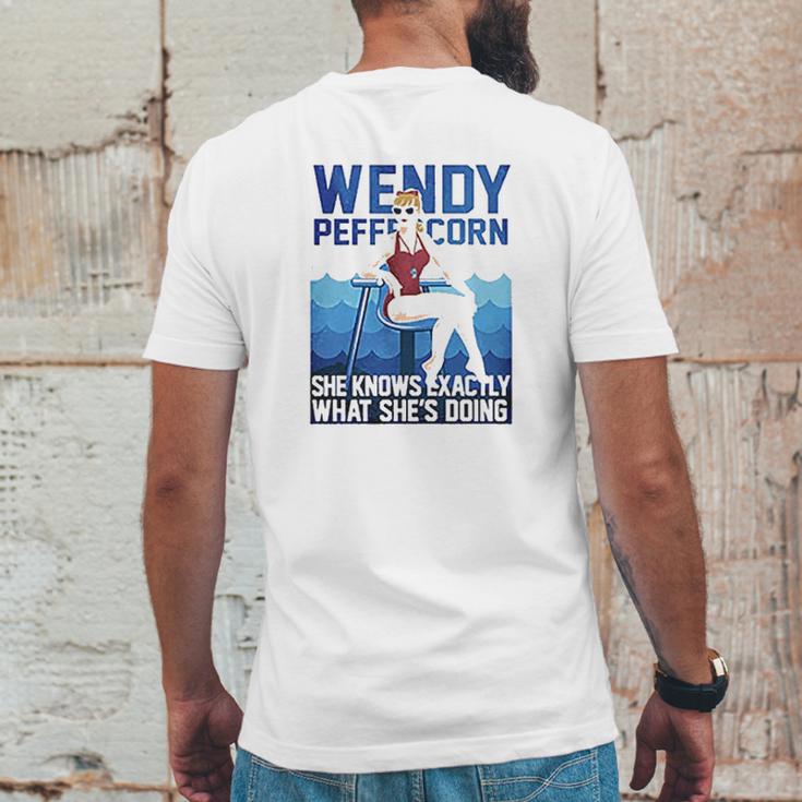 Wendy Peffercorn She Know Exactly What She’S Doing Mens Back Print T-shirt Funny Gifts