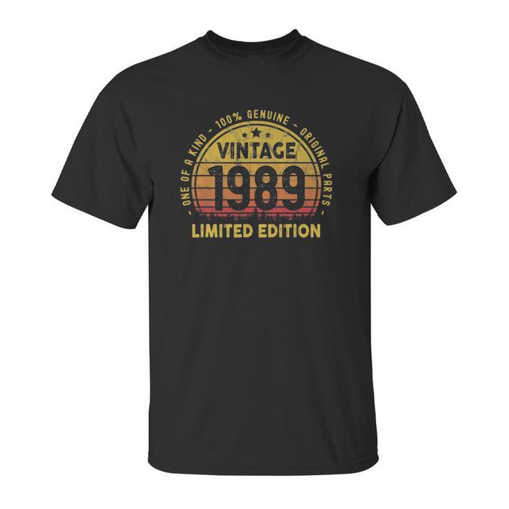 Born In 1989 Vintage 32Nd Birthday Gift Turning 32 Years Old Unisex T-Shirt