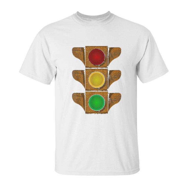 Traffic Light Vintage Rusty Stoplight Stop Go Caution Signal Unisex T-Shirt