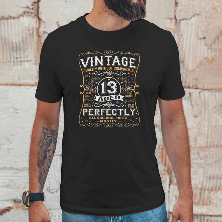 13 Years Old Gifts Vintage Born In 2009 Classic 13Th Birthday Unisex T-Shirt Gifts for Him