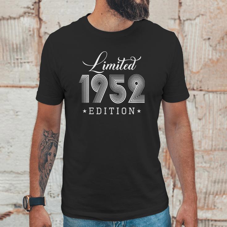 1952 Birthday Vintage Limited Edition 69 Years Old Unisex T-Shirt Gifts for Him