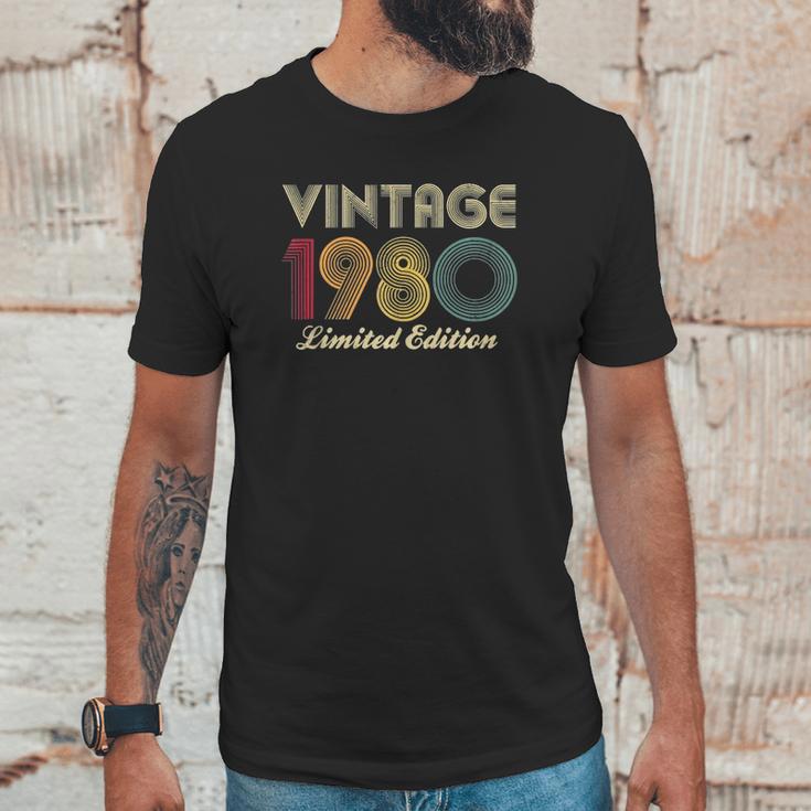 40Th Birthday Gift 1980 Vintage Limited Edition 40 Years Old Unisex T-Shirt Gifts for Him