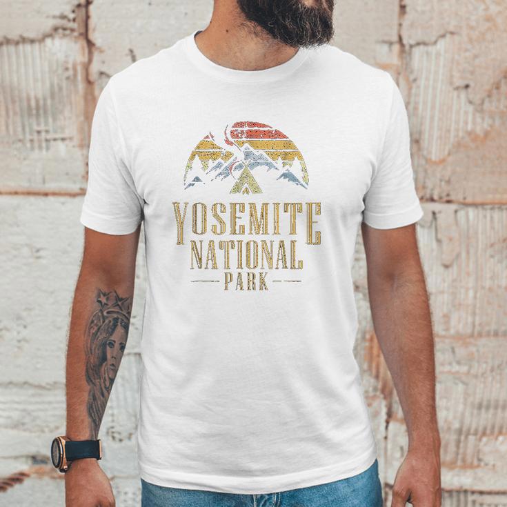 Vintage Yosemite National Park Campfire Unisex T-Shirt Gifts for Him