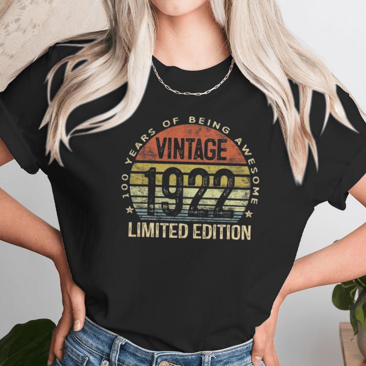 100 Years Old Gifts Vintage 1922 Limited Edition 100 Birthday Unisex T-Shirt Gifts for Her