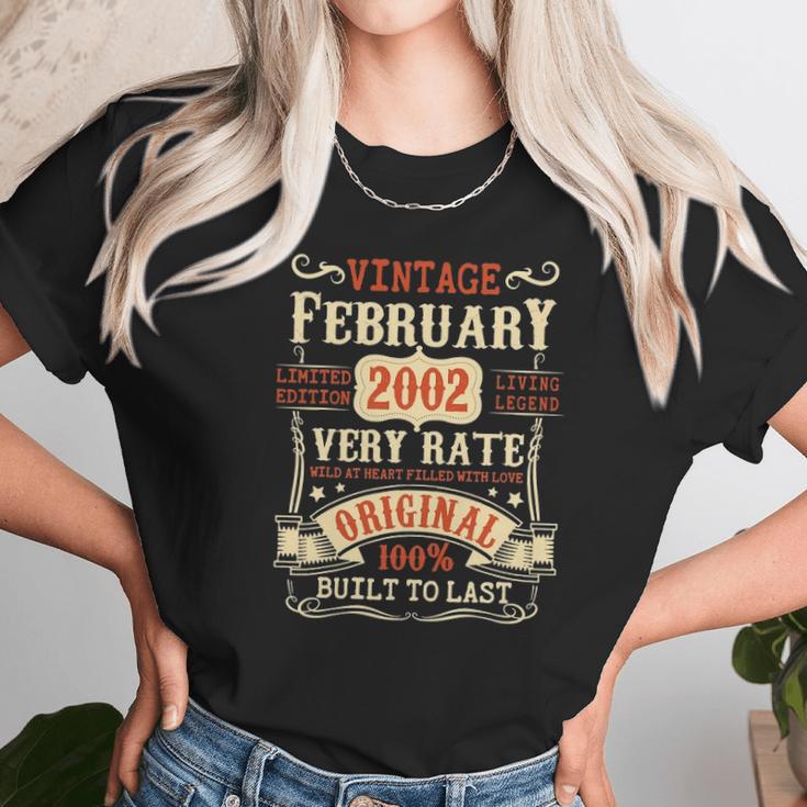 20 Years Old 20Th Birthday Gifts Vintage February 2002 Ver2 Unisex T-Shirt Gifts for Her