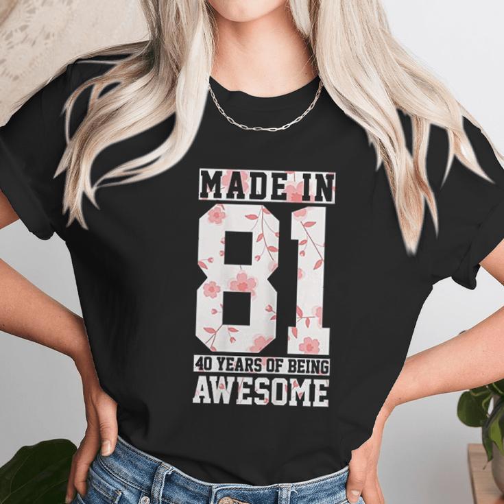 41St Birthday Gift 41 Years Vintage Awesome Since 1981 Unisex T-Shirt Gifts for Her