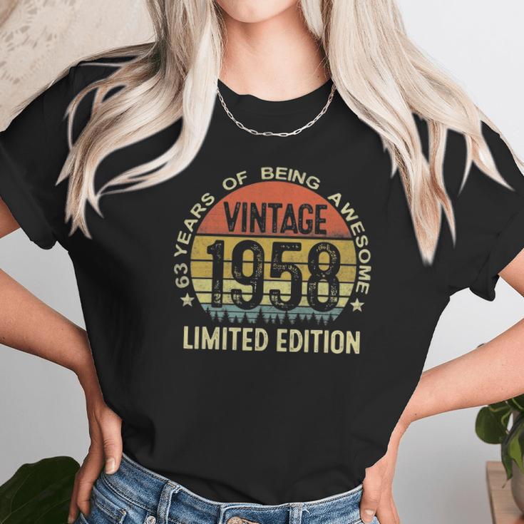 63 Years Old Vintage Limited Edition 1958 63Th Birthday Unisex T-Shirt Gifts for Her