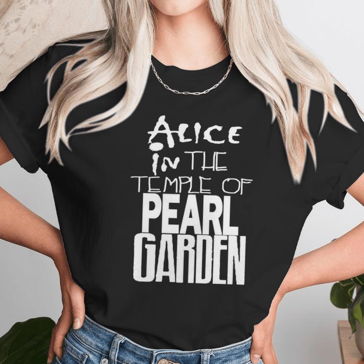 Alice In The Temple Of Pearl Garden Alice In Chains Pearl Jam Soundgarden Grunge Rock Unisex T-Shirt Gifts for Her