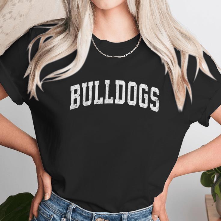 Bulldogs Mascot Vintage Athletic Sports Name Design Funny Gift Unisex T-Shirt Gifts for Her