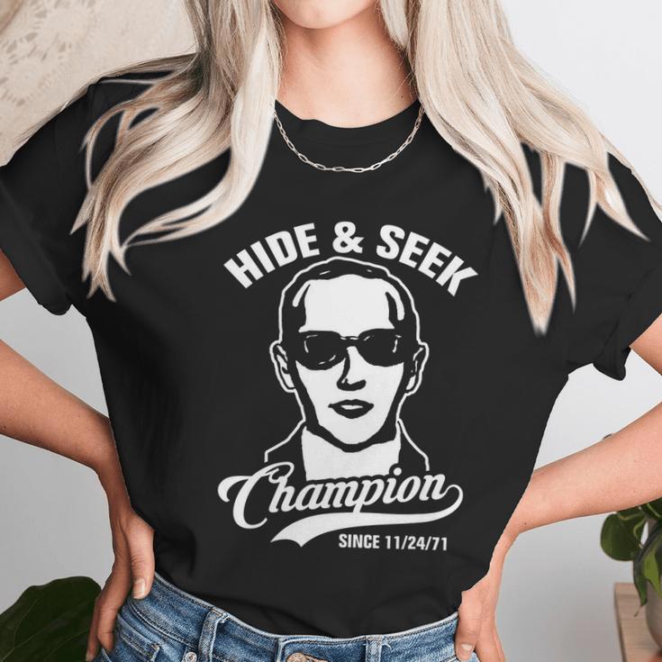 D B Cooper Robber Thief Parachute Hike And Seek Champion Since Unisex T-Shirt Gifts for Her