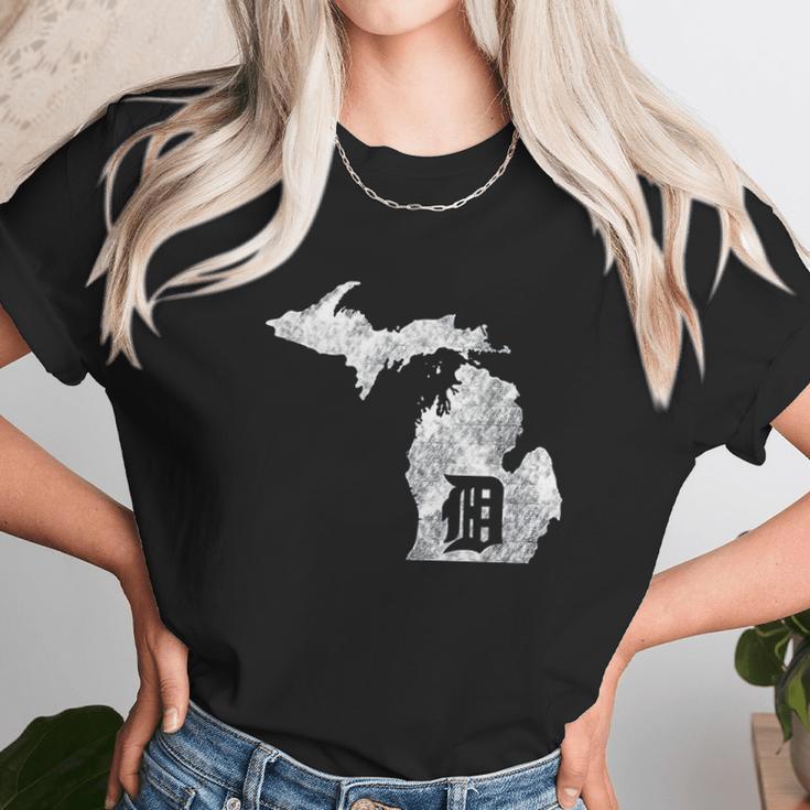 Detroit Michigan Motor City Midwest D Mitten Unisex T-Shirt Gifts for Her