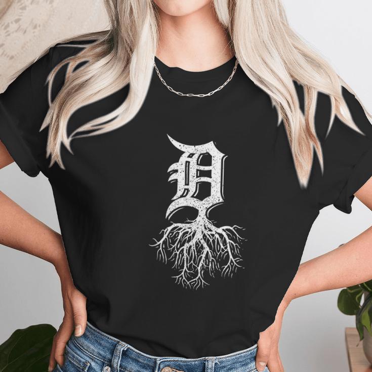 Detroit Roots Michigan American Born Rooted American Gifts Made In Detroit Unisex T-Shirt Gifts for Her