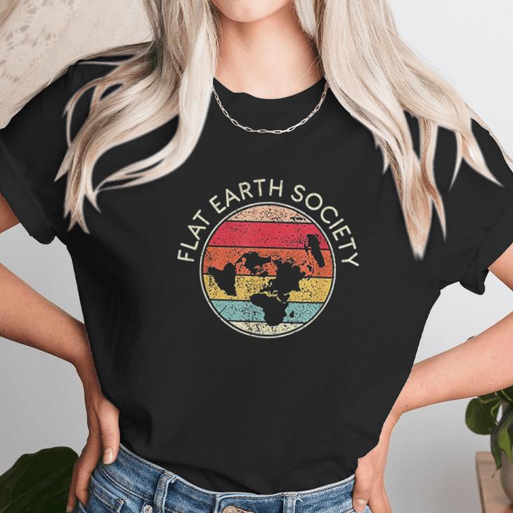 Flat Earth Society Conspiracy Theory Model Gift Unisex T-Shirt Gifts for Her