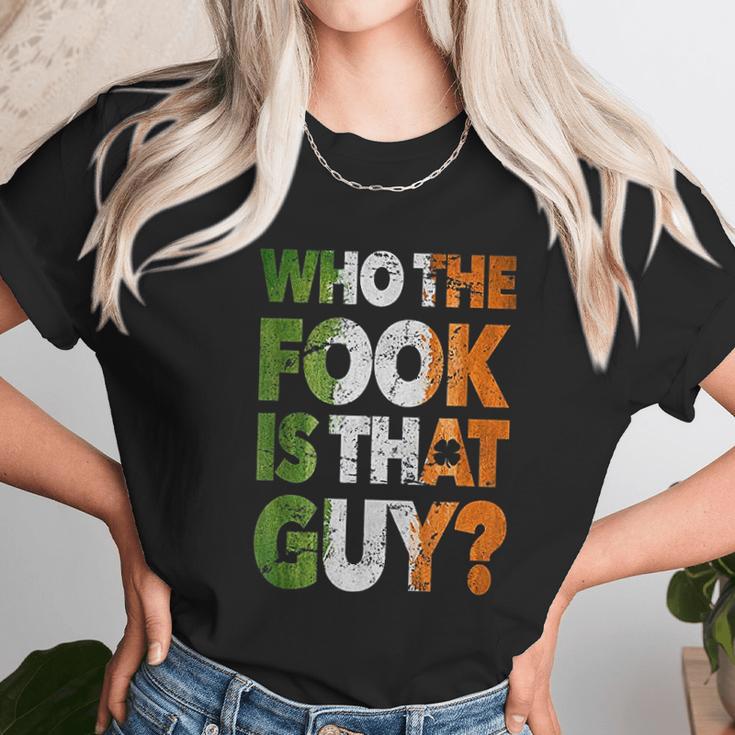 Who The Fook Is That Guy Funny For Boxing Match Unisex T-Shirt Gifts for Her