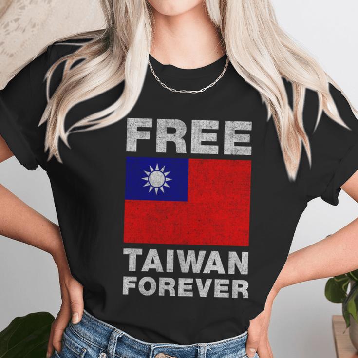 Free Taiwan Forever Anti Xi Jinping Chinese Communist Party Great Gift Unisex T-Shirt Gifts for Her