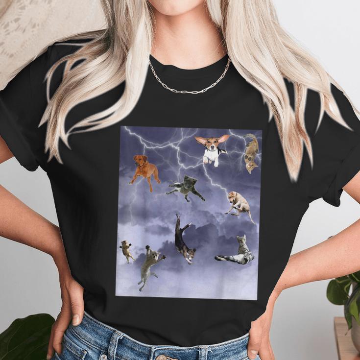 Funny Its Raining Cats And Dogs Unisex T-Shirt Gifts for Her