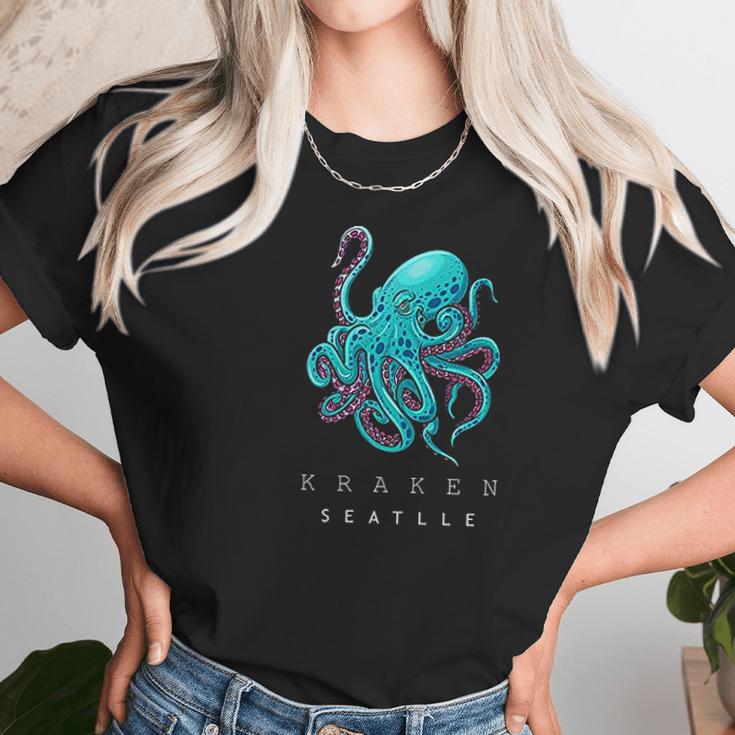 Giles Store Seattle Kraken Unisex T-Shirt Gifts for Her