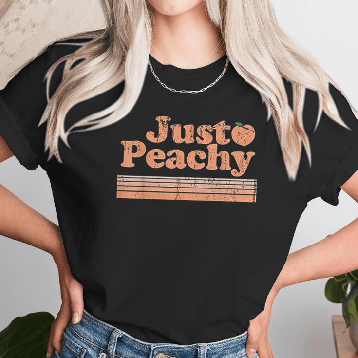 Just Peachy Retro 70S Georgia Peaches Summer Fruit Unisex T-Shirt Gifts for Her