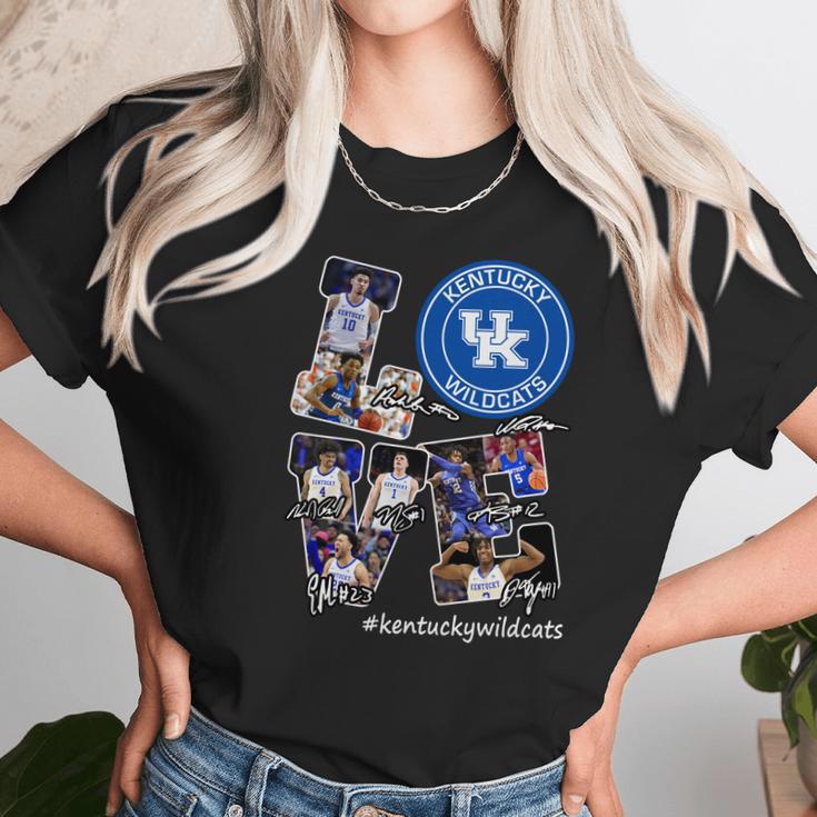 Love Kentucky Wildcats Players Signatures Unisex T-Shirt Gifts for Her