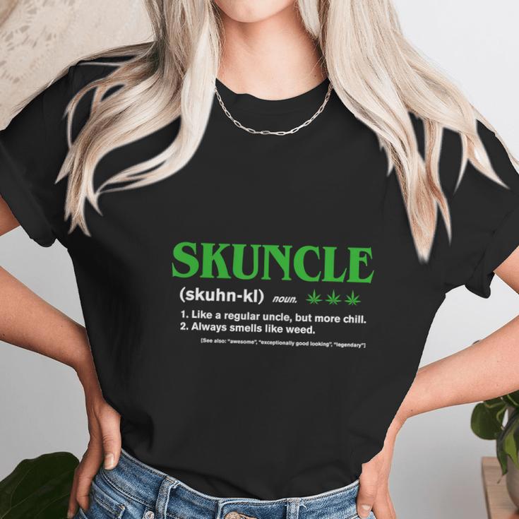 Mens Skuncle Definition - Funny Gift Marijuana Weed Fun Uncle ShirtShirt Hoodie Unisex T-Shirt Gifts for Her