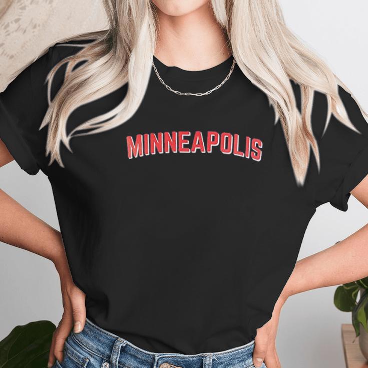 Minneapolis Classic Retro City Grey Style Minnesota Unisex T-Shirt Gifts for Her