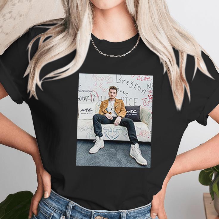 Morgan Wallen Cool Unisex T-Shirt Gifts for Her