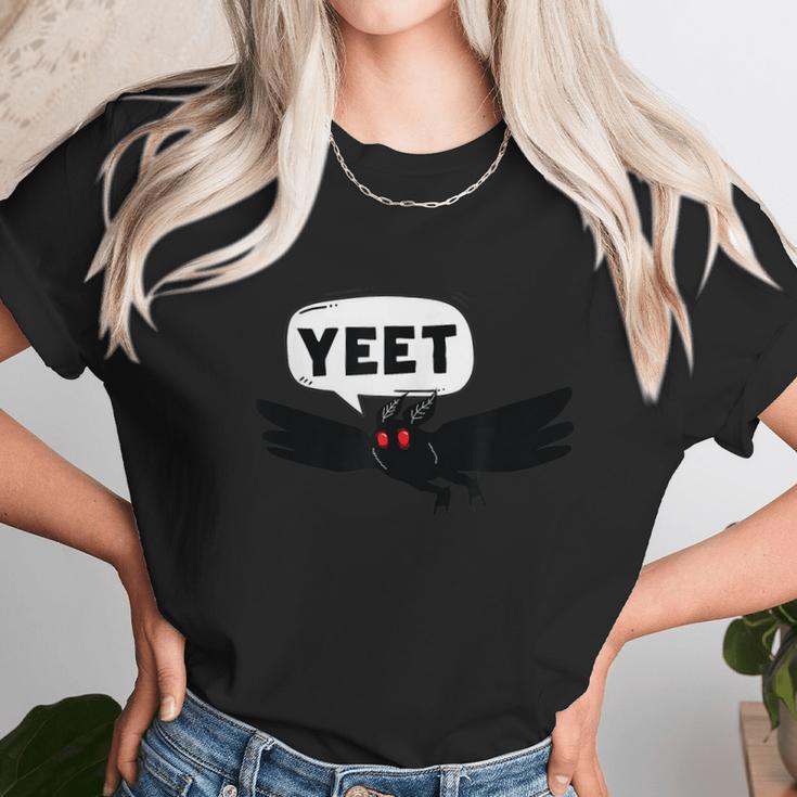 Mothman Says Yeet Funny Cute Cryptid Graphic Design Printed Casual Daily Basic Unisex T-Shirt Gifts for Her