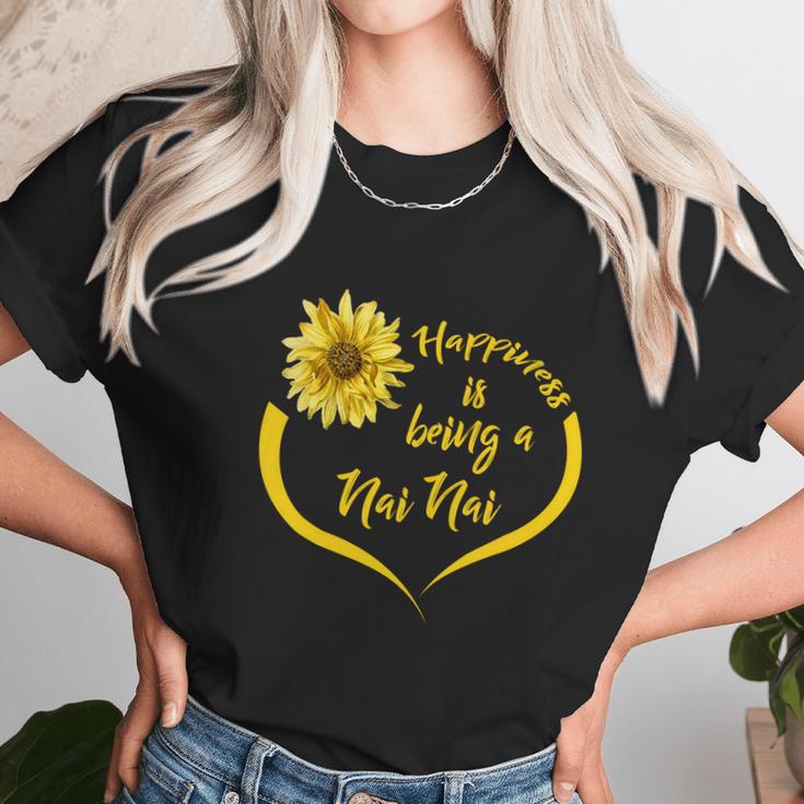 Nai Nai Gift Happiness Is Being A Nai Nai Gift Unisex T-Shirt Gifts for Her